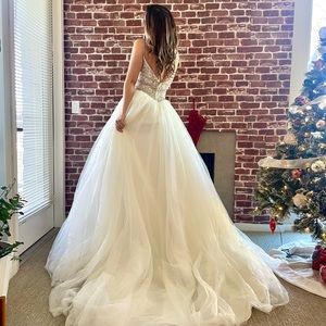 Wedding bridal dress